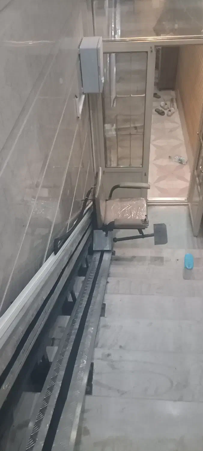 صندلی پله رو|مصالح و تجهیزات ساختمان|قم, جاده معدن|دیوار