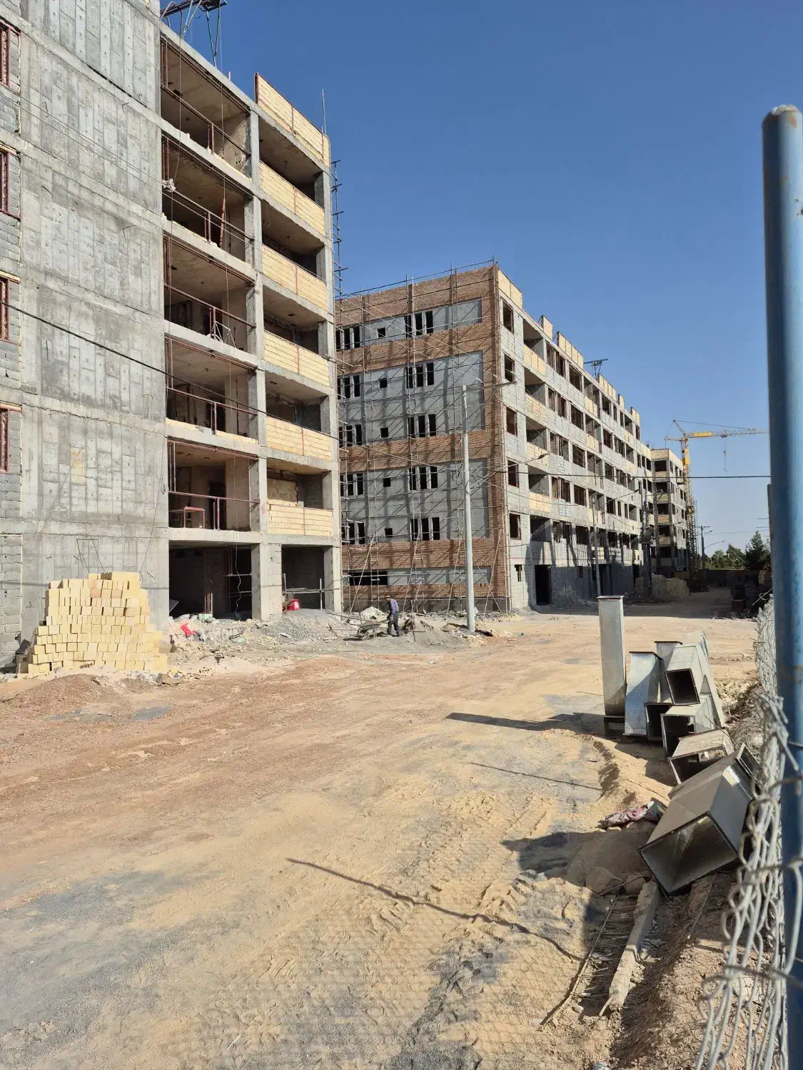 نیازمند گروه بنایی و سرامیک|استخدام معماری، عمران و ساختمانی|نجف‌آباد, پادگان|دیوار