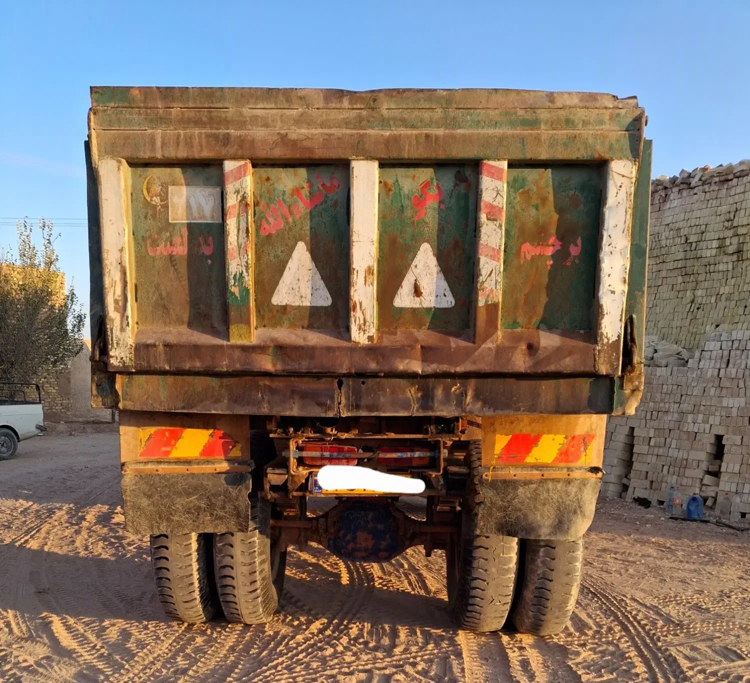 کامیون بنز تک مدل ۱۳۵۱|خودرو سنگین|یزد, |دیوار