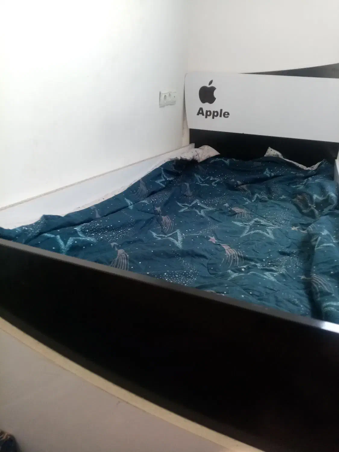 تخت نوجوان|تخت و سرویس خواب|لاهیجان, کوی آزادگان|دیوار