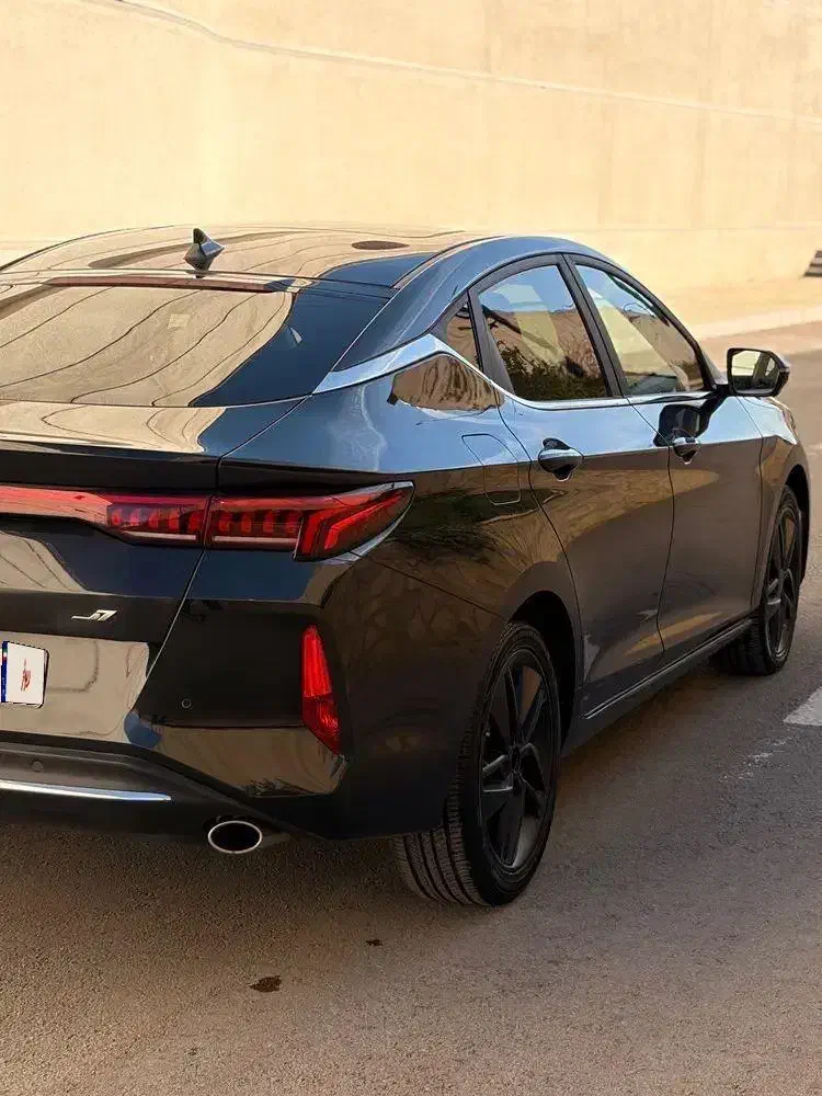 کی ام سی j7|خودرو سواری و وانت|همدان, |دیوار