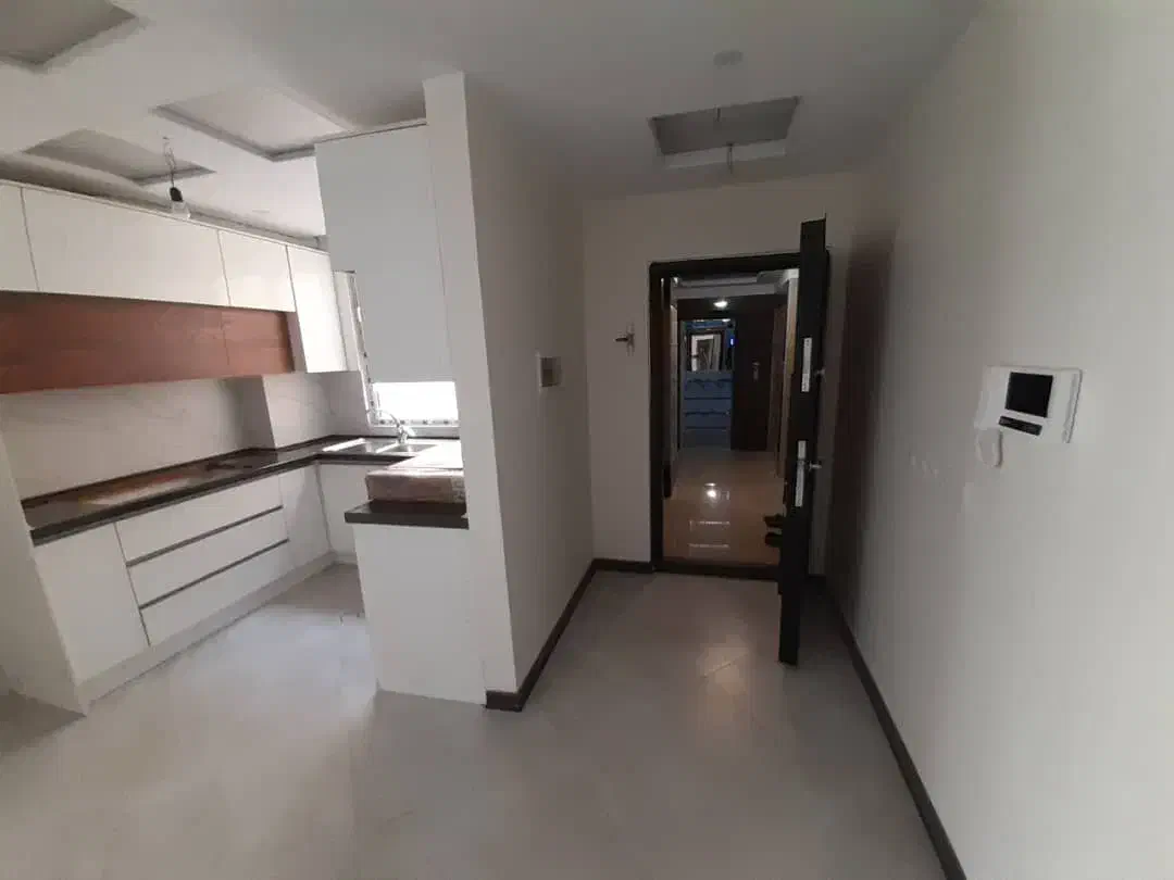 آپارتمان ۹۵ متری دوخواب دبستان