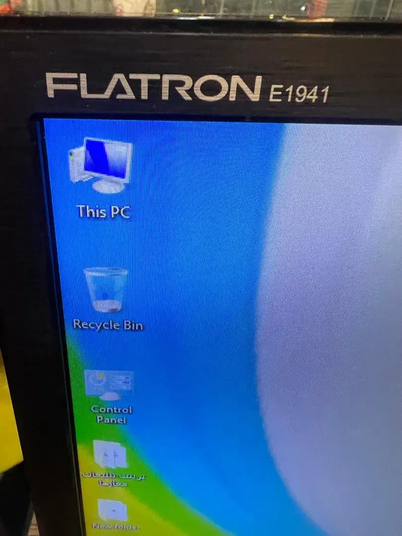 مانیتور ال ای دی LG 1941|قطعات و لوازم جانبی رایانه|شیراز, زند|دیوار