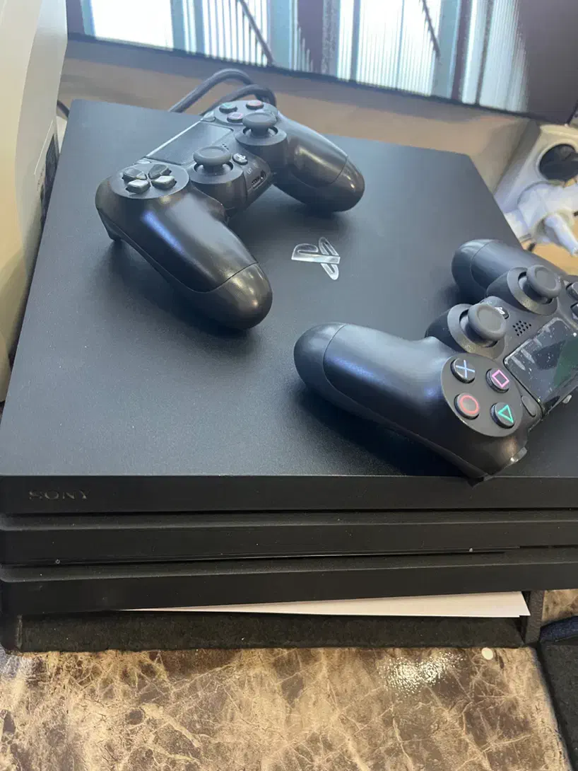 /Ps4 pro/پی اس فور پرو|کنسول، بازی ویدئویی و آنلاین|زنجان, |دیوار