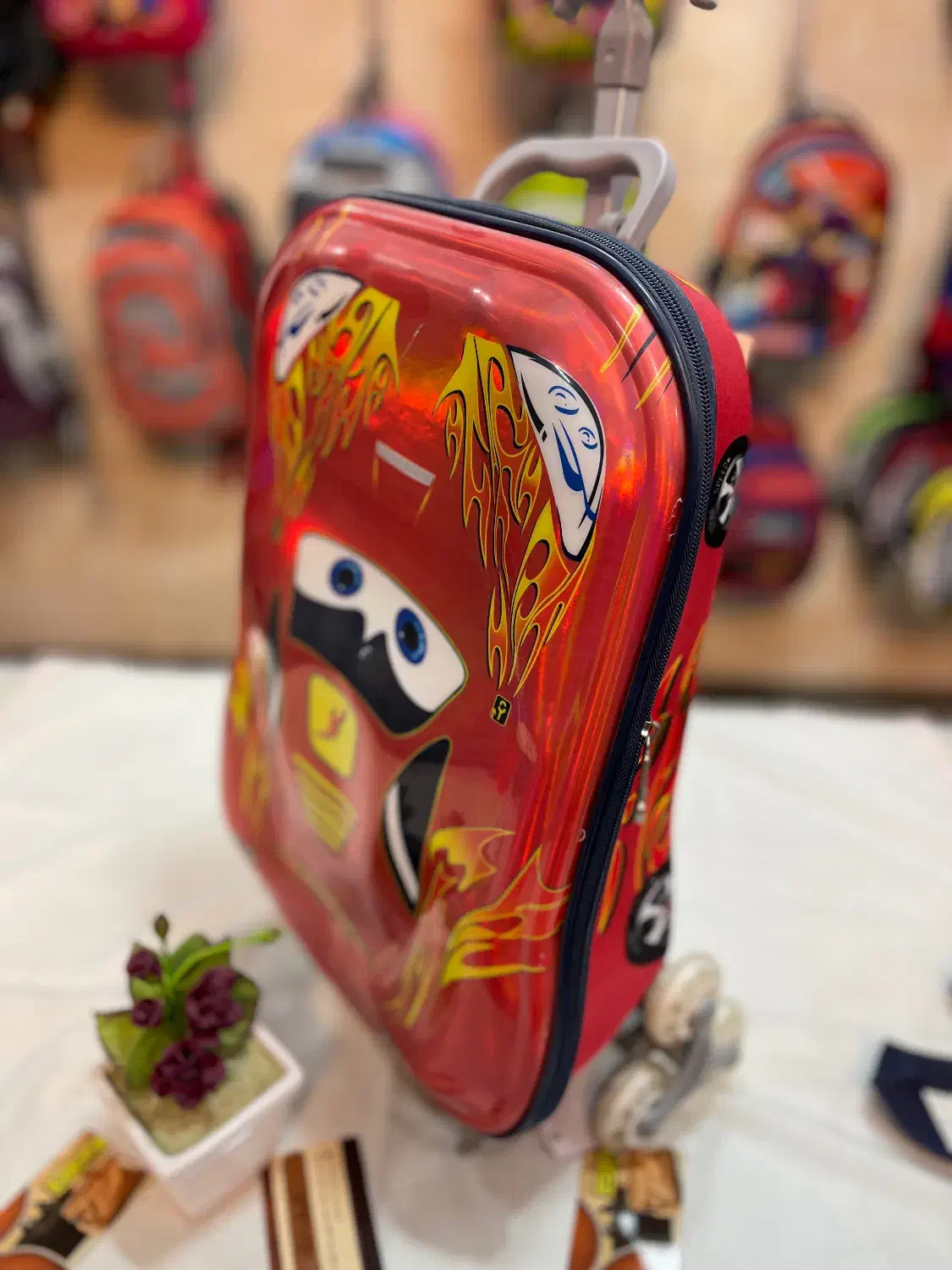 چرخ دار اف خرده|کیف، کفش، کمربند|یزد, |دیوار