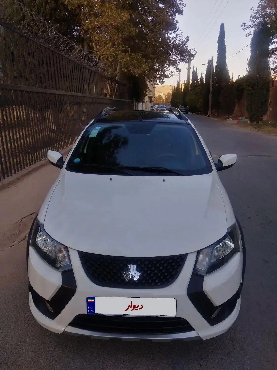 کوئیک RS سفید مشکی 1403|خودرو سواری و وانت|شیراز, دینکان|دیوار