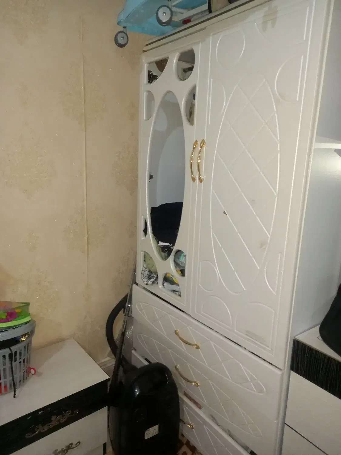 کمد|جاکفشی، کمد، دراور|نهاوند, |دیوار