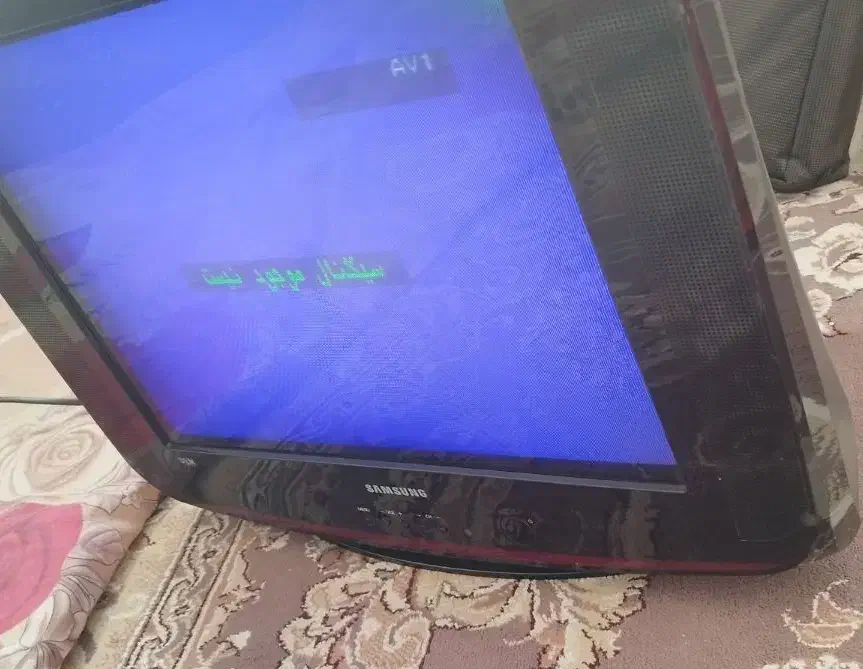 تلویزیون ۲۱ سامسونگ تمیز در حد نو|تلویزیون و پروژکتور|قم, چهل درخت‎|دیوار