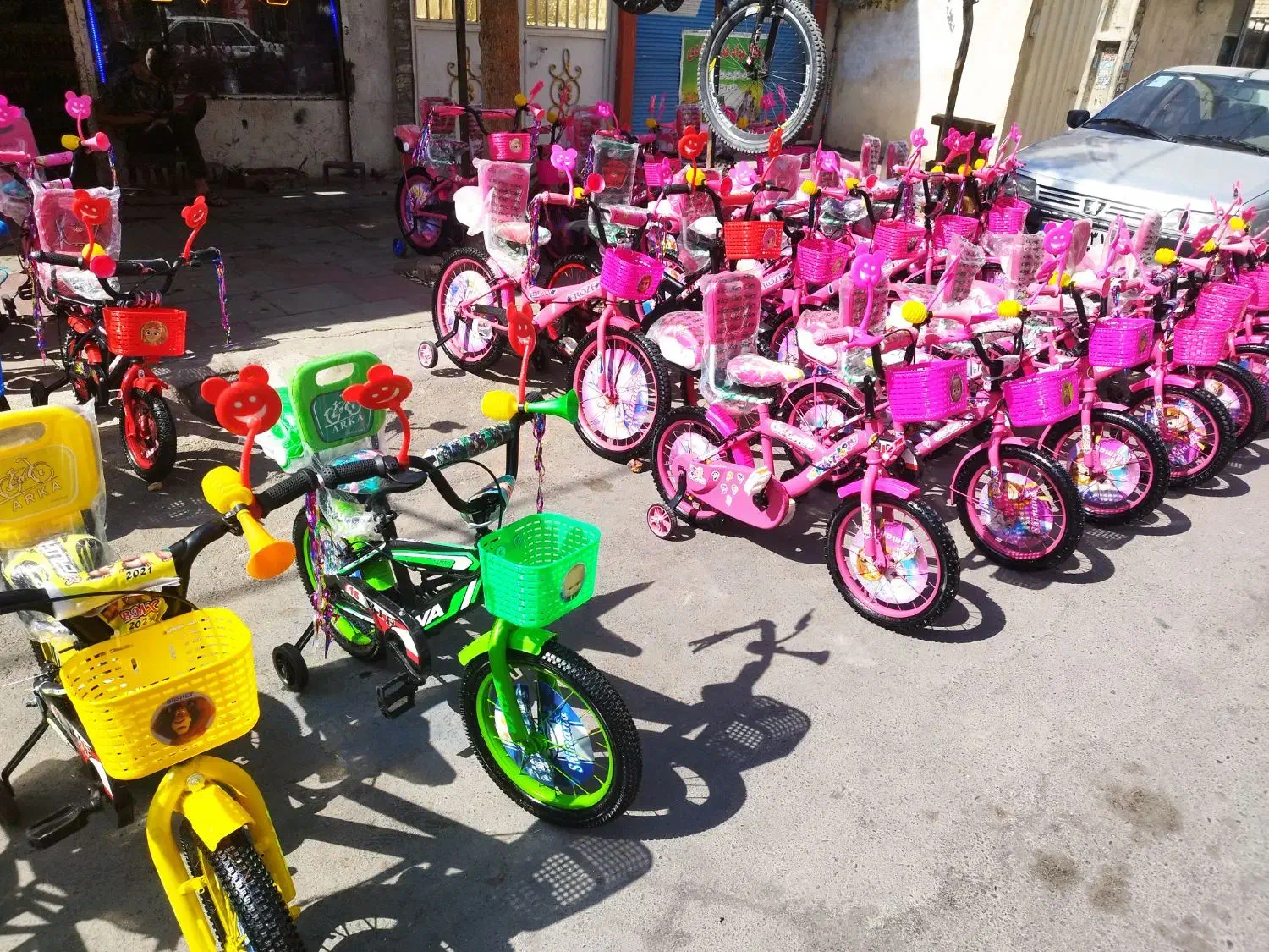 پسر ، دختر 20و 16و 12|دوچرخه، اسکیت، اسکوتر|اسلامشهر, شهرک واوان|دیوار