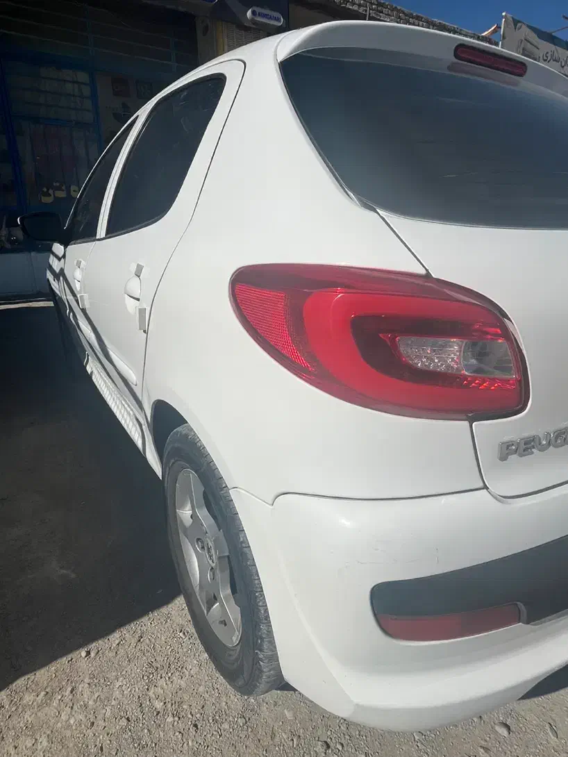 پژو۲۰۷ دنده ای مدل۹۶|خودرو سواری و وانت|آباده, |دیوار