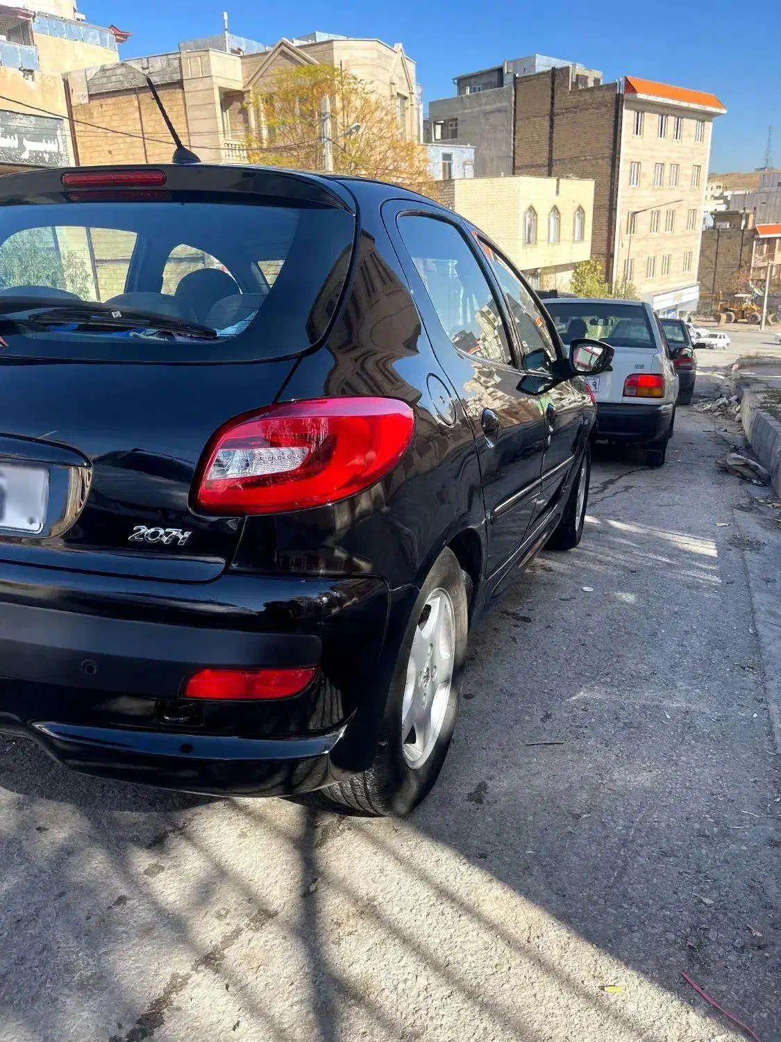 ۲۰۷ سقف شیشه فول ارتقا یافته|خودرو سواری و وانت|کرمانشاه, |دیوار