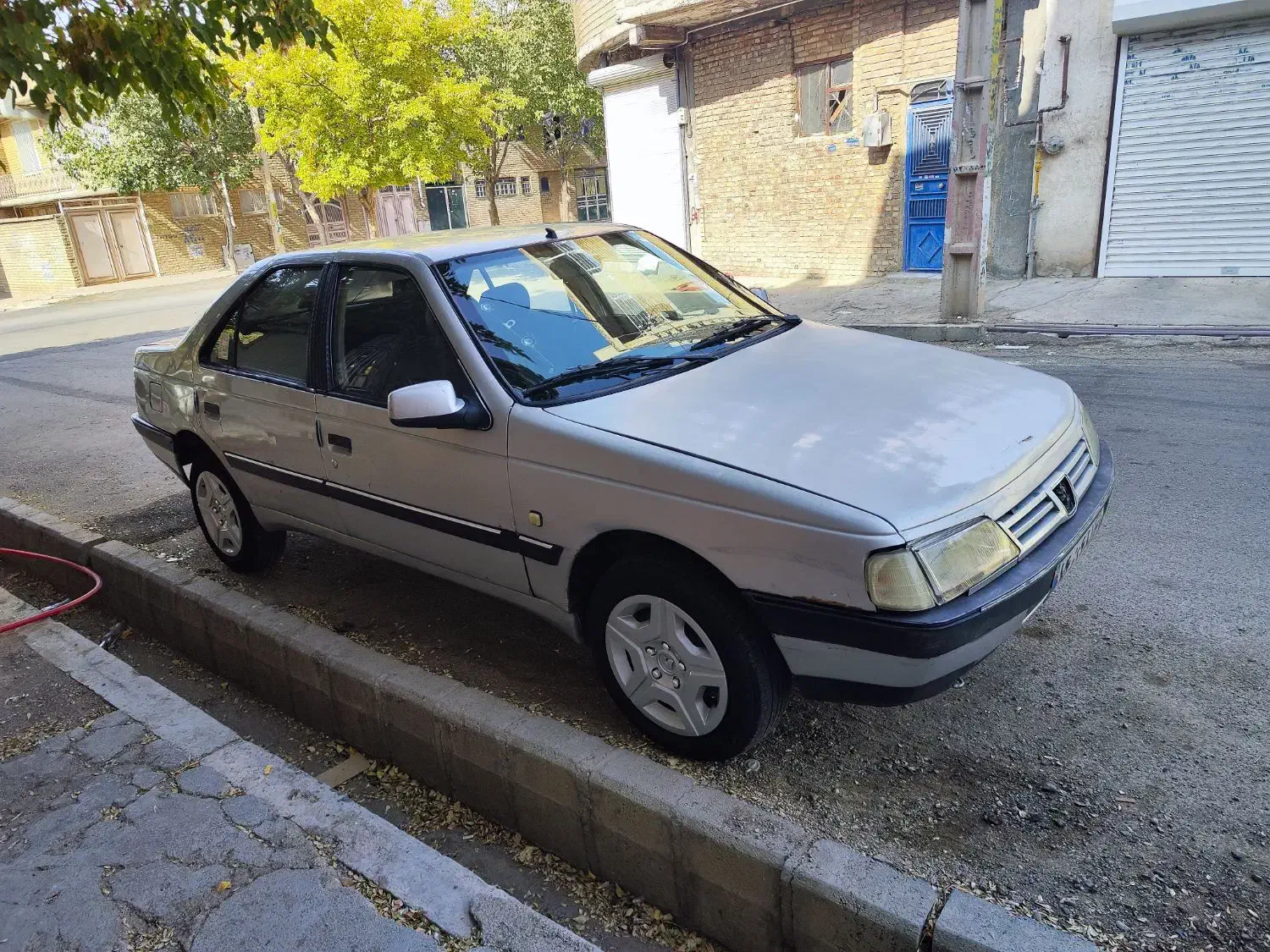 پژو 405 نقره ای مدل 84|خودرو سواری و وانت|بوکان, |دیوار