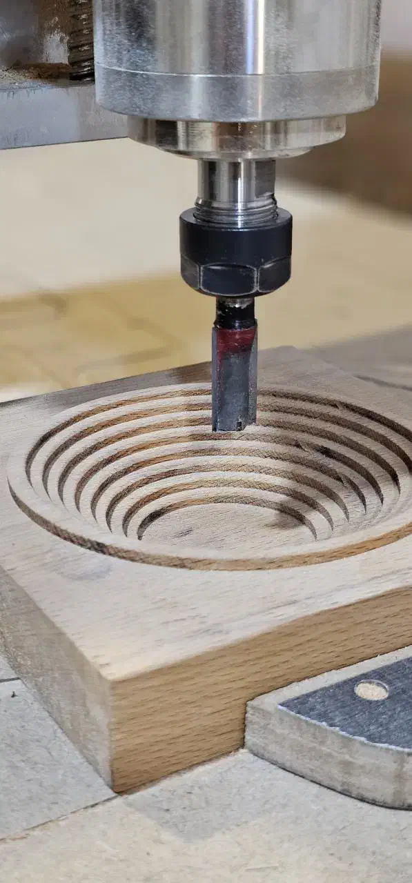 خدمات نجاری و CNC چوب،خراطی،رنگ‌کاری چوب و تعمیرات|خدمات پیشه و مهارت|تهران, امجدیه (خاقانی)|دیوار