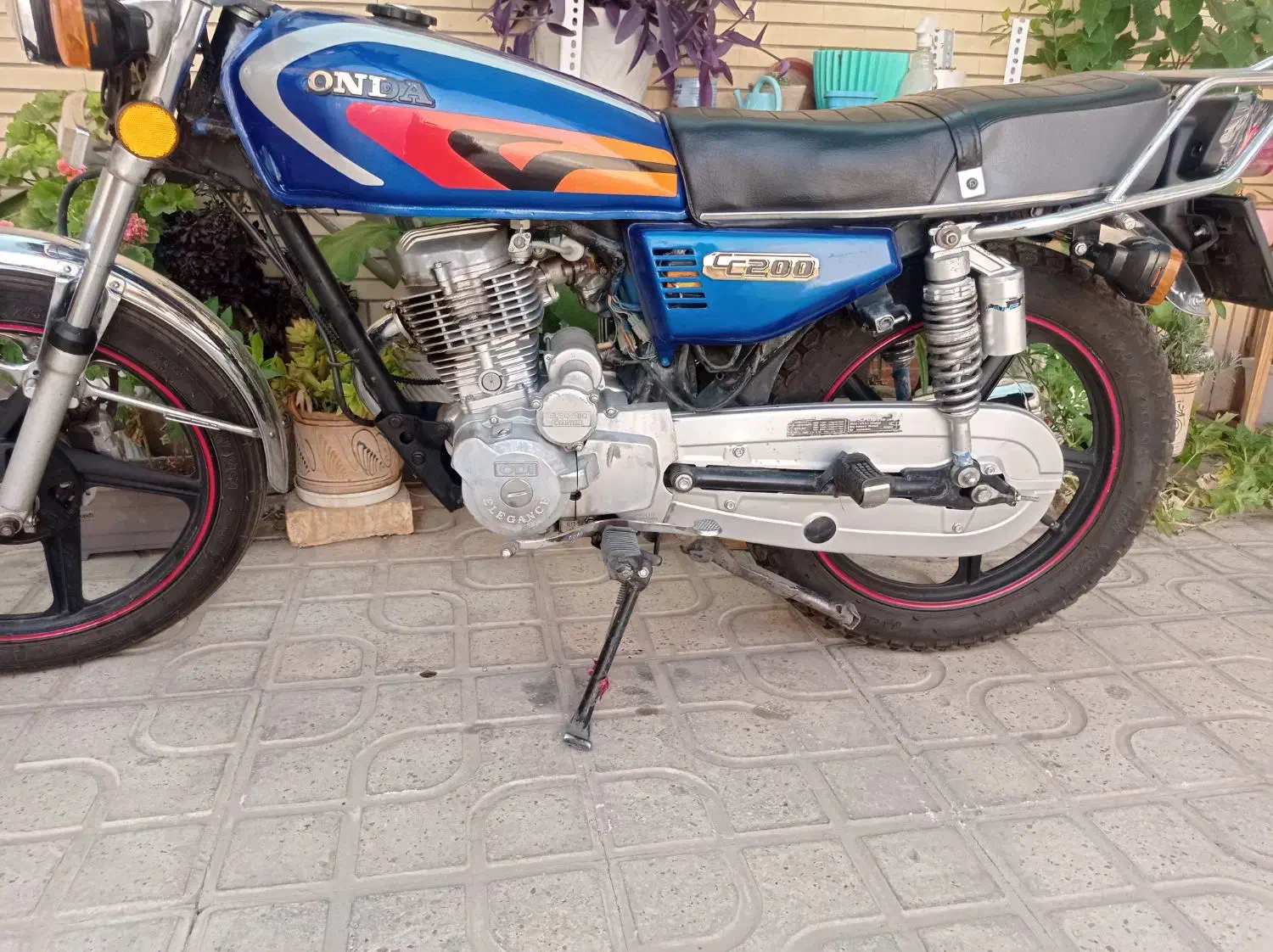 موتور سیکلت مدل ۹۵ ۲۰۰|موتورسیکلت|شاهین‌شهر, حافظ جنوبی|دیوار