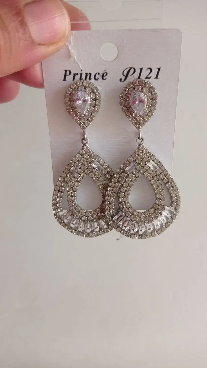 گوشواره|بدلیجات|خوی, |دیوار