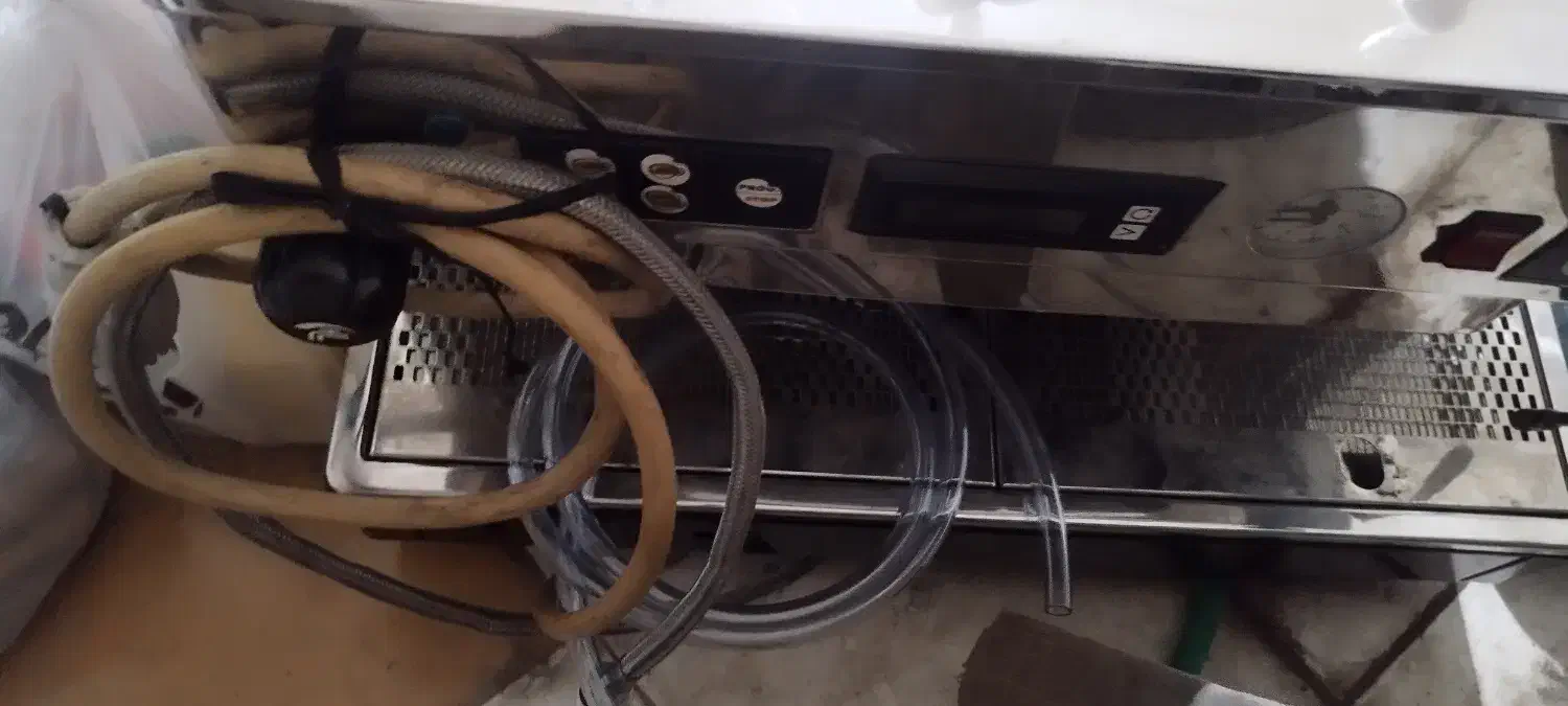 قهوه ساز وگا استار|کافیشاپ و رستوران|شاهینشهر, حافظ جنوبی|دیوار