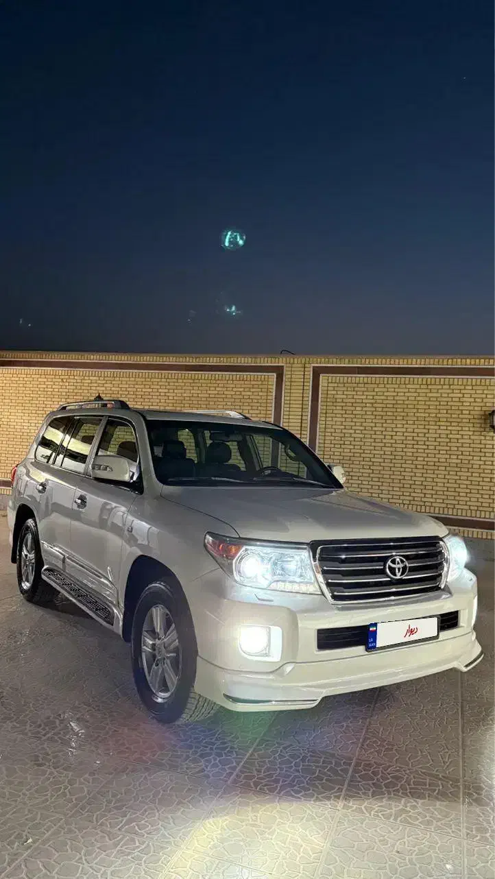 تویوتا لندکروزر ۲۰۱۱|خودرو سواری و وانت|شیراز, دروازه اصفهان|دیوار