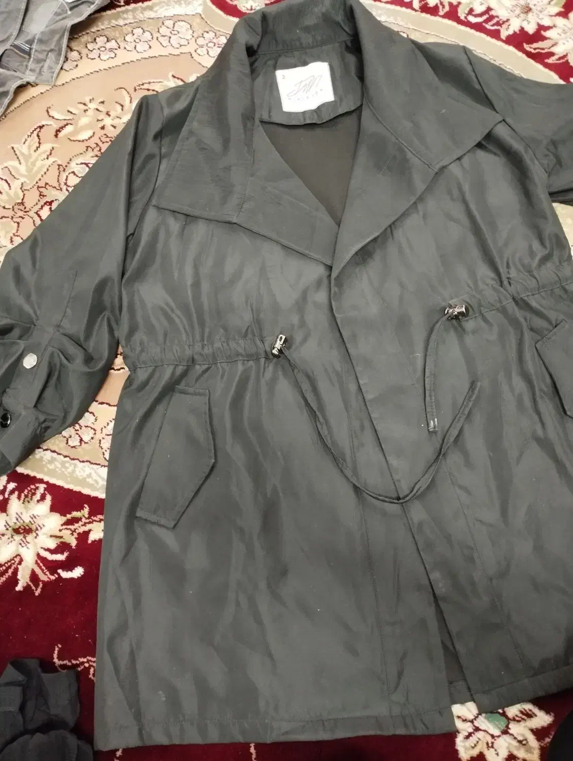 پالتو نو|لباس|سبزوار, قصبه شرقی|دیوار