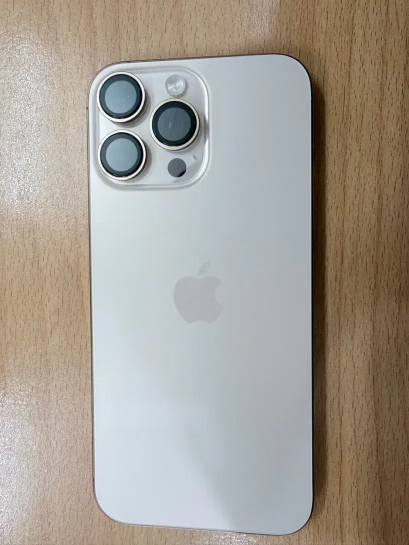 ایفونiphone 16poro max|موبایل|اصفهان, دانشگاه اصفهان|دیوار