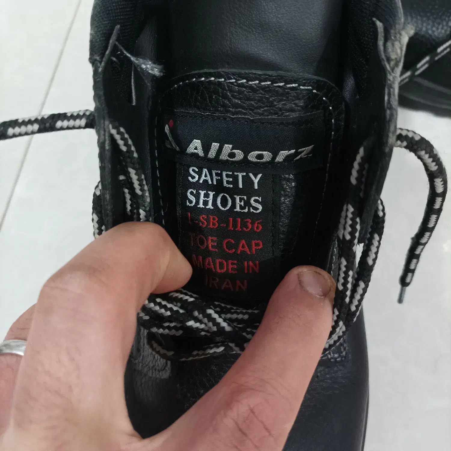 کفش کار|کیف، کفش، کمربند|نسیم‌شهر, |دیوار