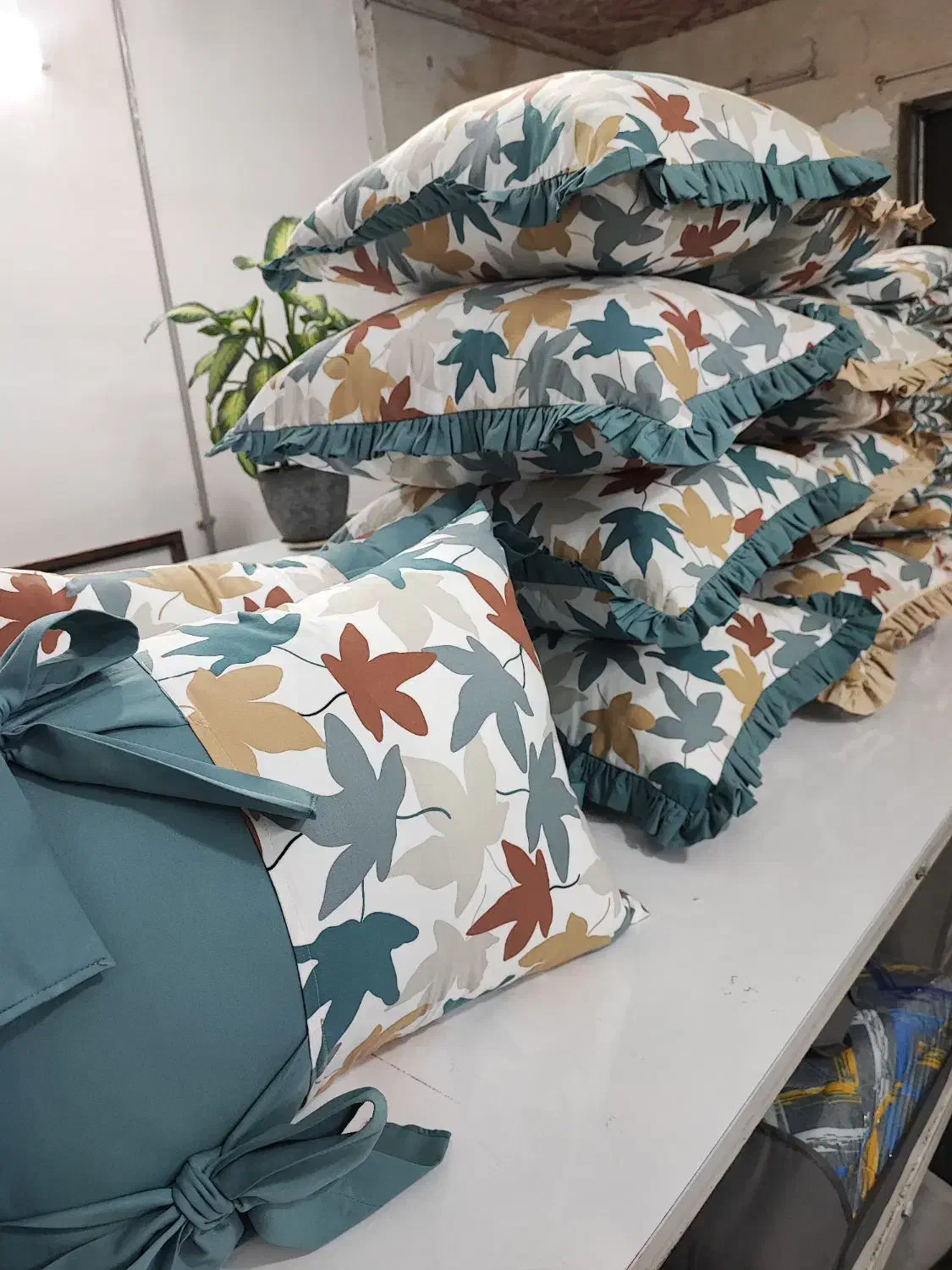 لحاف روتختی وسرویس جهیزیه عروس|رختخواب، بالش، پتو|آمل, |دیوار