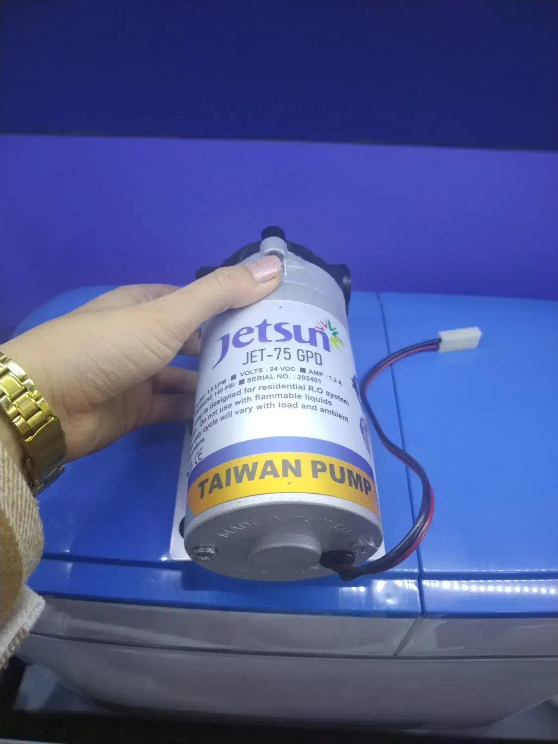 فروش دستگاه تصفیه آب خانگی و تعویض فیلتر|آب‌سردکن و تصفیه آب|سبزوار, مدرس|دیوار