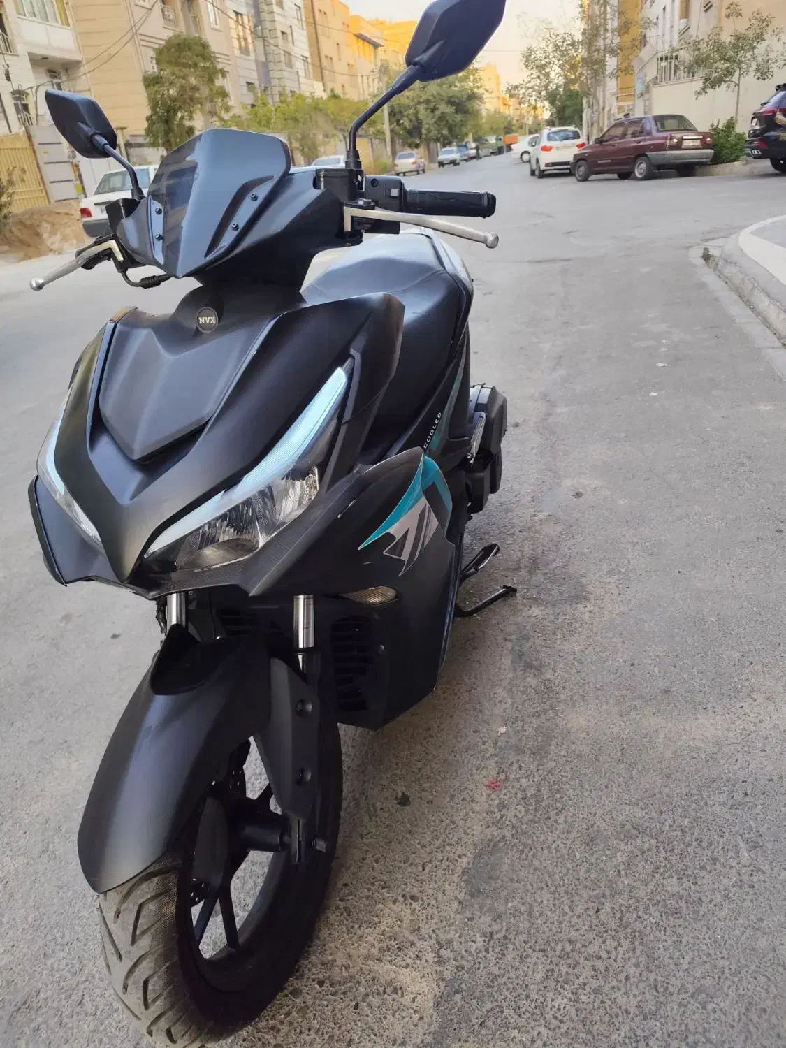 موتور طرح آیروکس nvx نیوفیس|موتورسیکلت|کرج, ساسانی (قلمستان)|دیوار