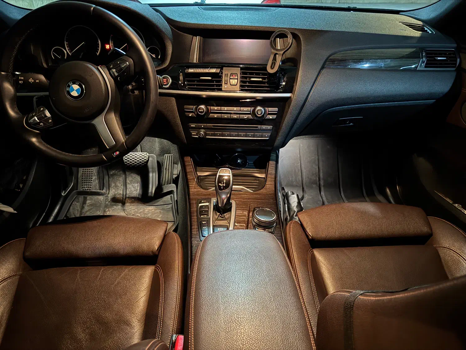 X4 - 2017 BMW با هوک - ۷ رادار - بیرنگ|خودرو سواری و وانت|تهران, قیطریه|دیوار