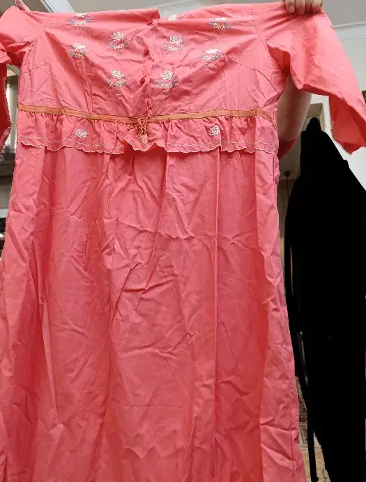 دو عدد لباس سایز بزرگ مناسب بارداری هم هست|لباس|کرج, جهانشهر|دیوار