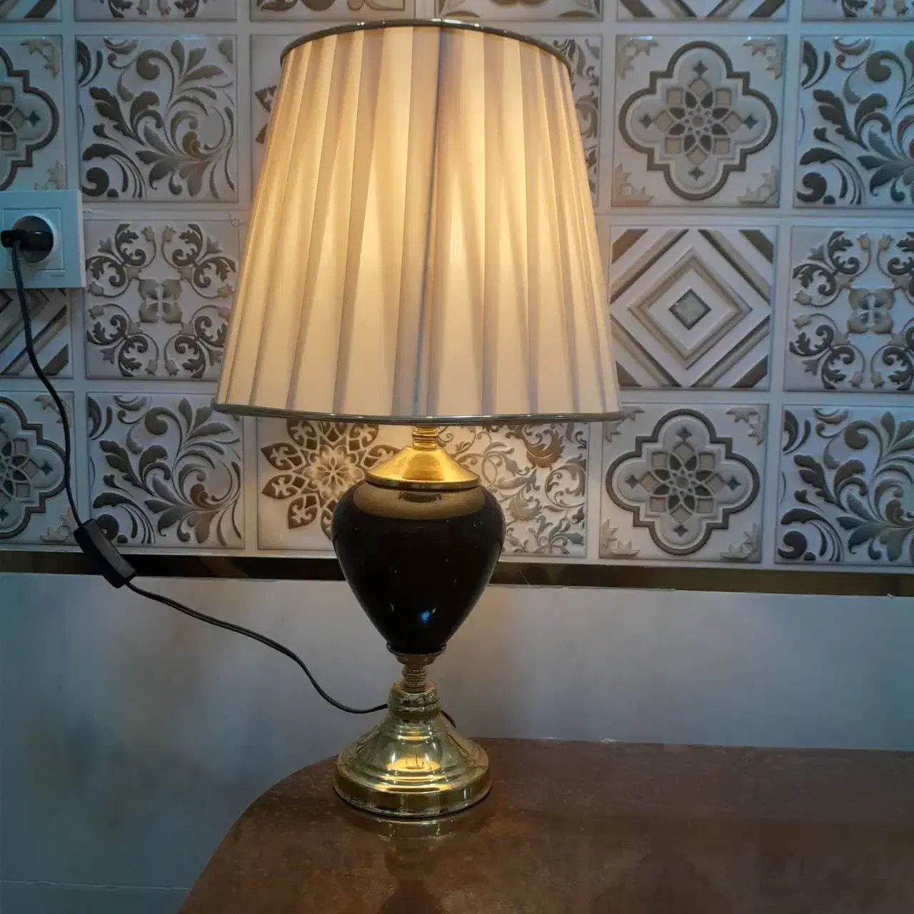 آباژور رو تختی و ایستاده قیمت قدیم|چراغ خواب و آباژور|قم, انسجام|دیوار