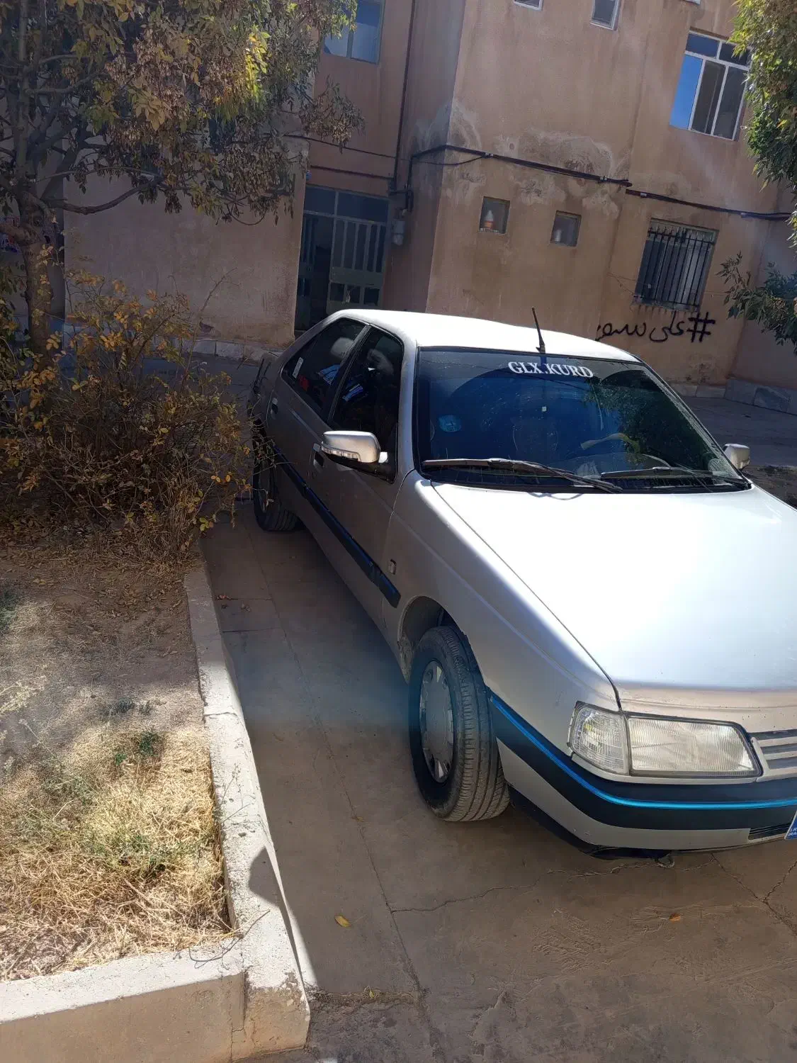 پژو 405|خودرو سواری و وانت|قروه, |دیوار