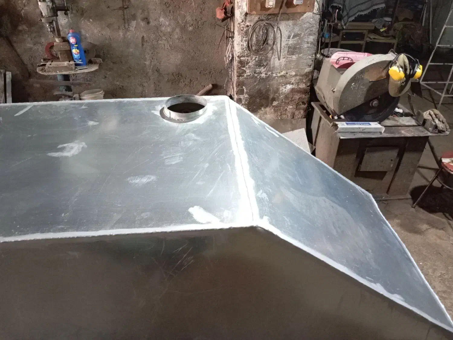 جوشکاری آبگرمکن ایستاده و تانکر سازی|خدمات پیشه و مهارت|کرمانشاه, |دیوار