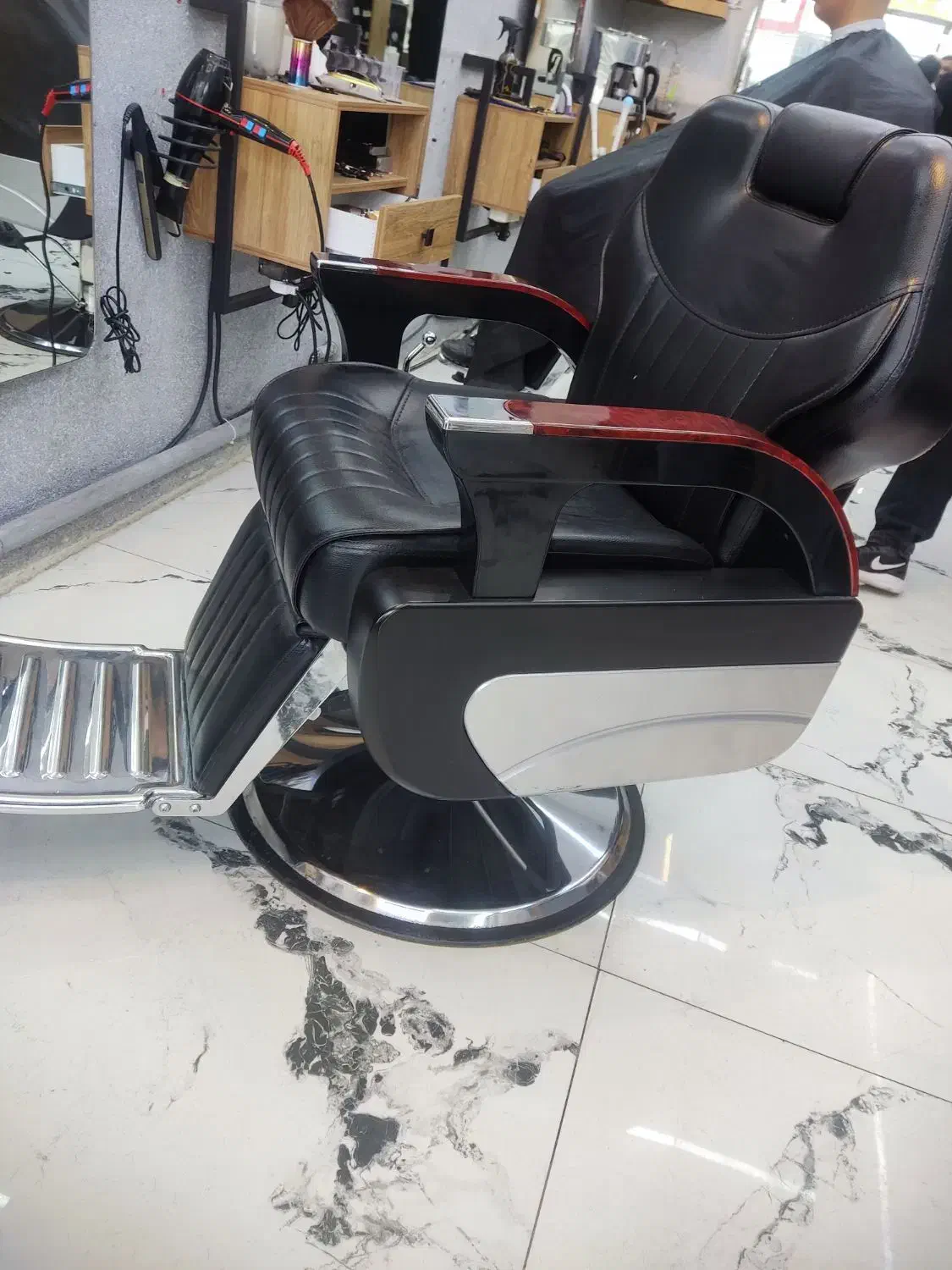 صندلی آرایشگاه نوی نو|آرایشگاه و سالنهای زیبایی|مشهد, دانشجو|دیوار