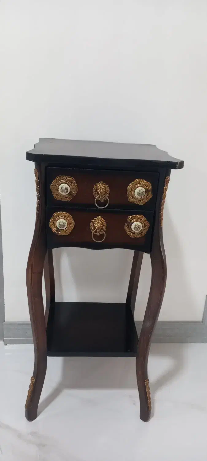 میز تلفن در حد نو|میز تلفن|بابلسر, |دیوار