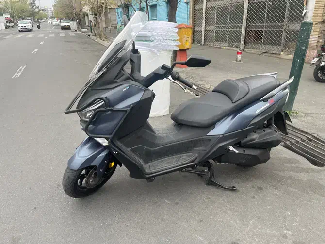 جوی مکس300(فقط معاوضه با ماشین)|موتورسیکلت|تهران, حر|دیوار