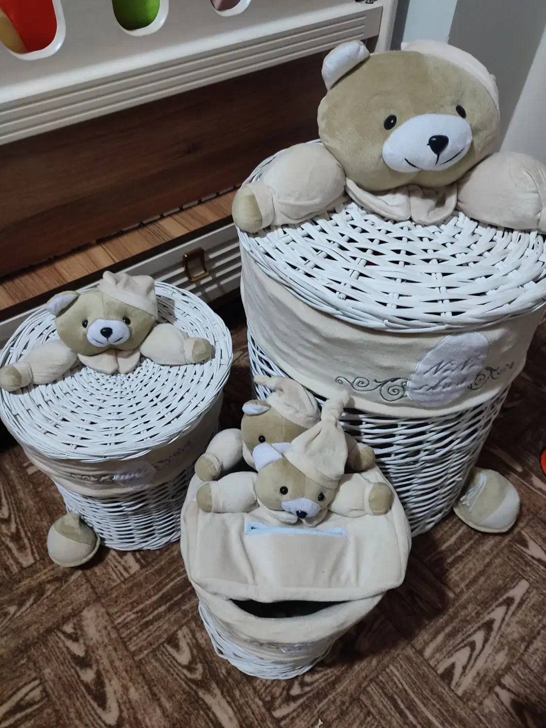 ست سبد حصیری و آباژور و ساعت خرسی|اسباب و اثاث بچه|گلستان (تهران), |دیوار