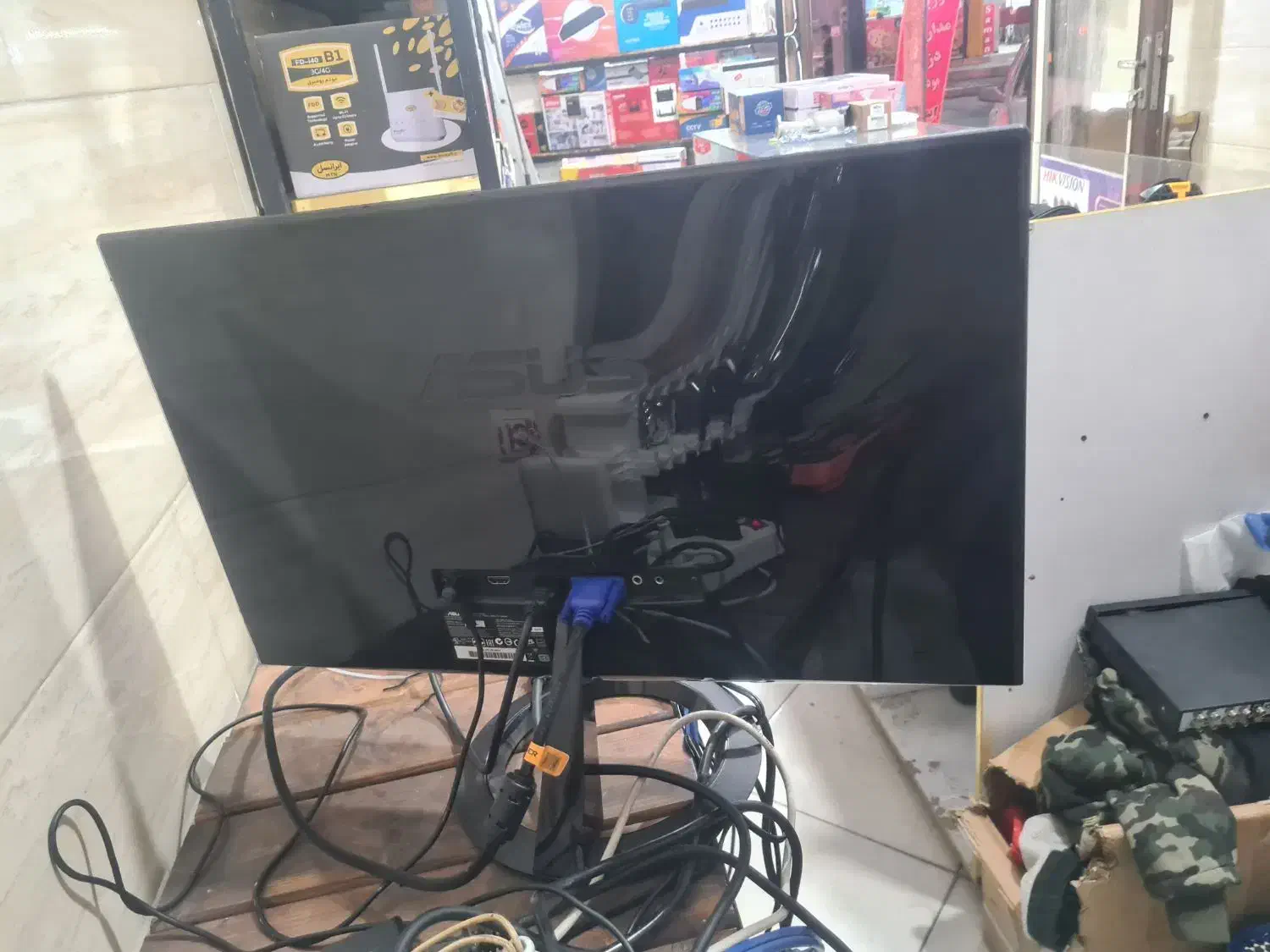 مانیتور ایسوز ۲۲اینچ فول اچ دی IPS|قطعات و لوازم جانبی رایانه|نسیمشهر, |دیوار