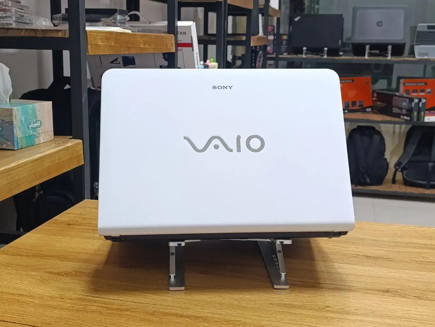 لپ تاپ sony vaio با رنگ خاص صدفی|رایانه همراه|مشهد, کوثر|دیوار