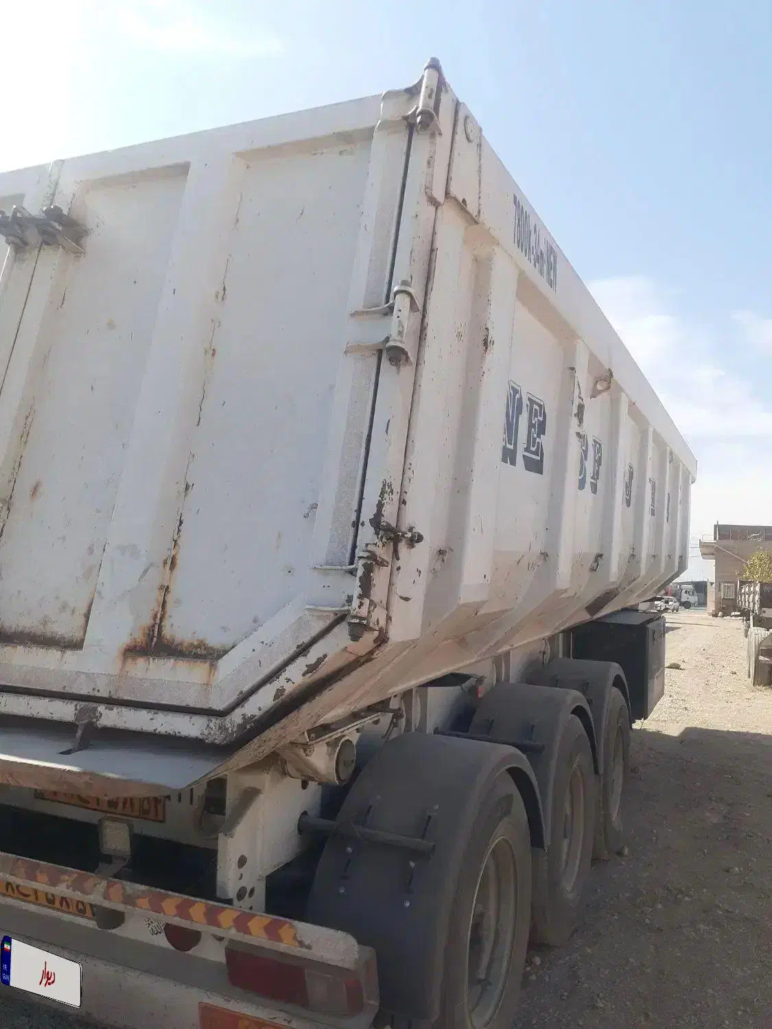 کمپرسی سه محور نصف جهان|خودرو سنگین|مهریز, |دیوار