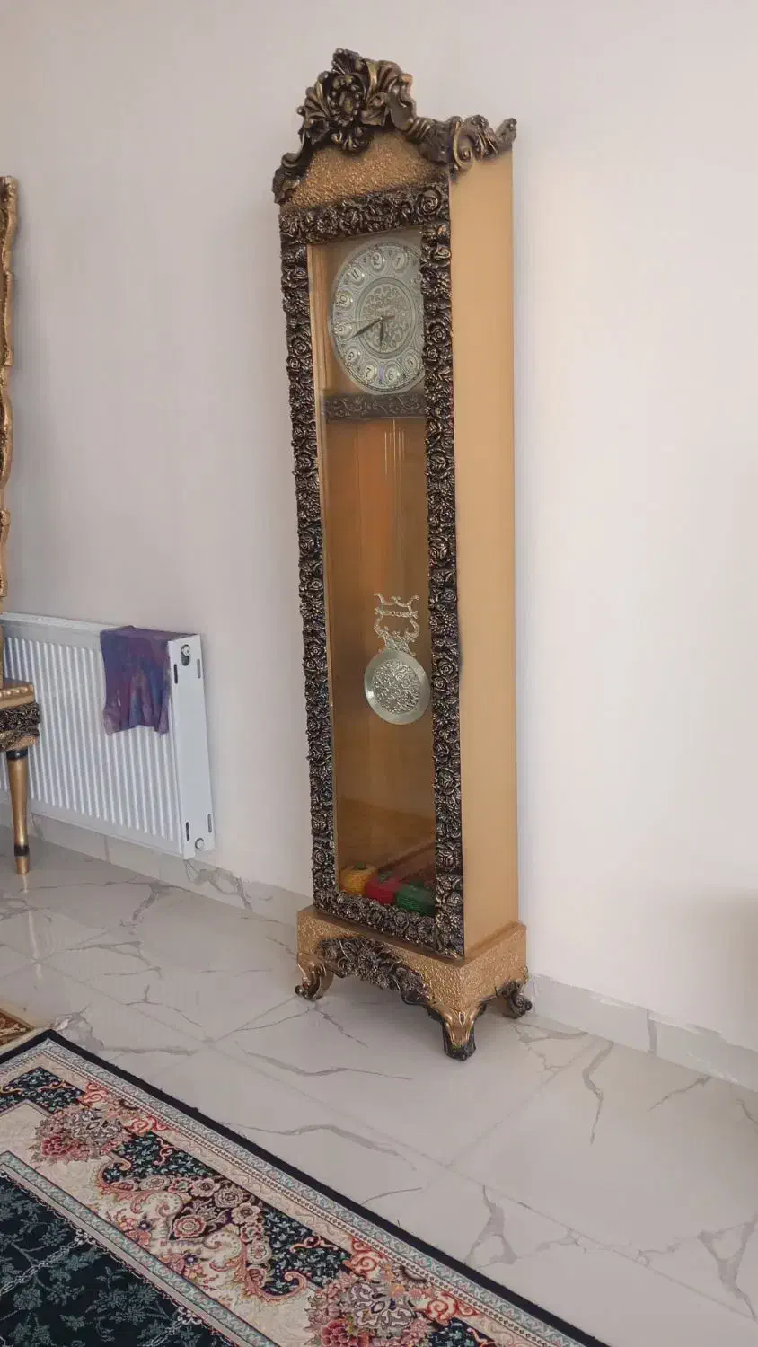 ساعت ایستاده|ساعت دیواری و تزئینی|سیلوانه, |دیوار