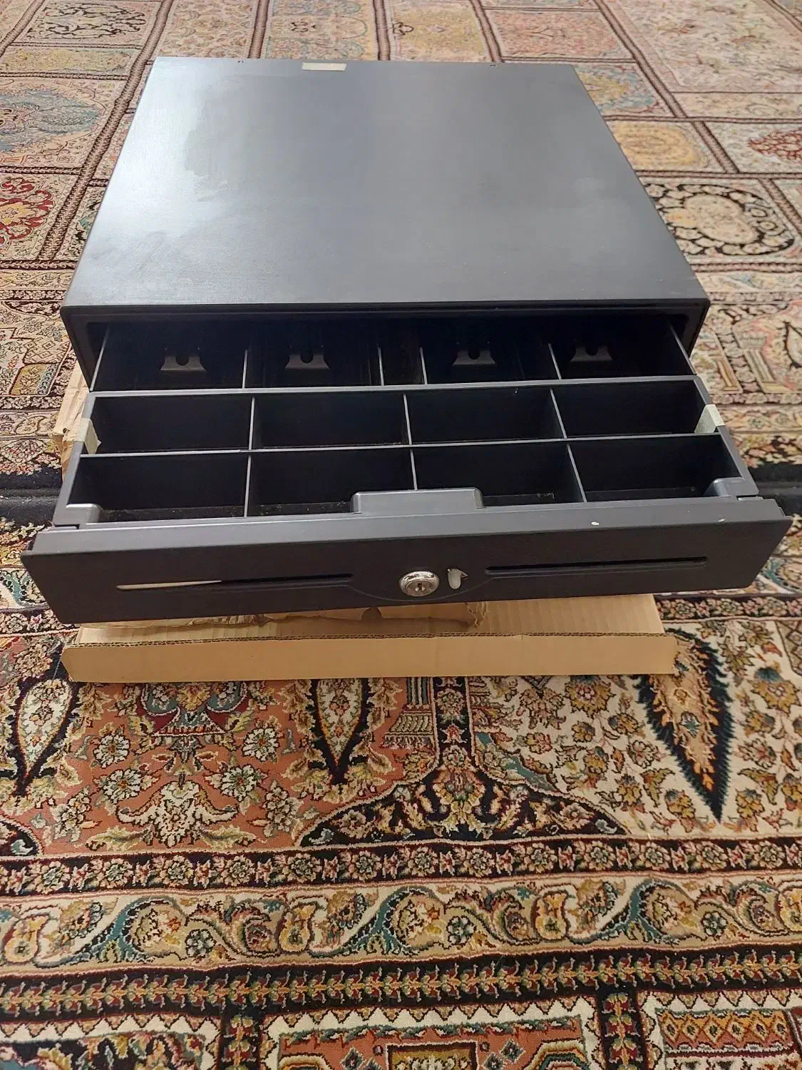 صندوق ترازو|فروشگاه و مغازه|صدرا-فارس, فاز ۱|دیوار