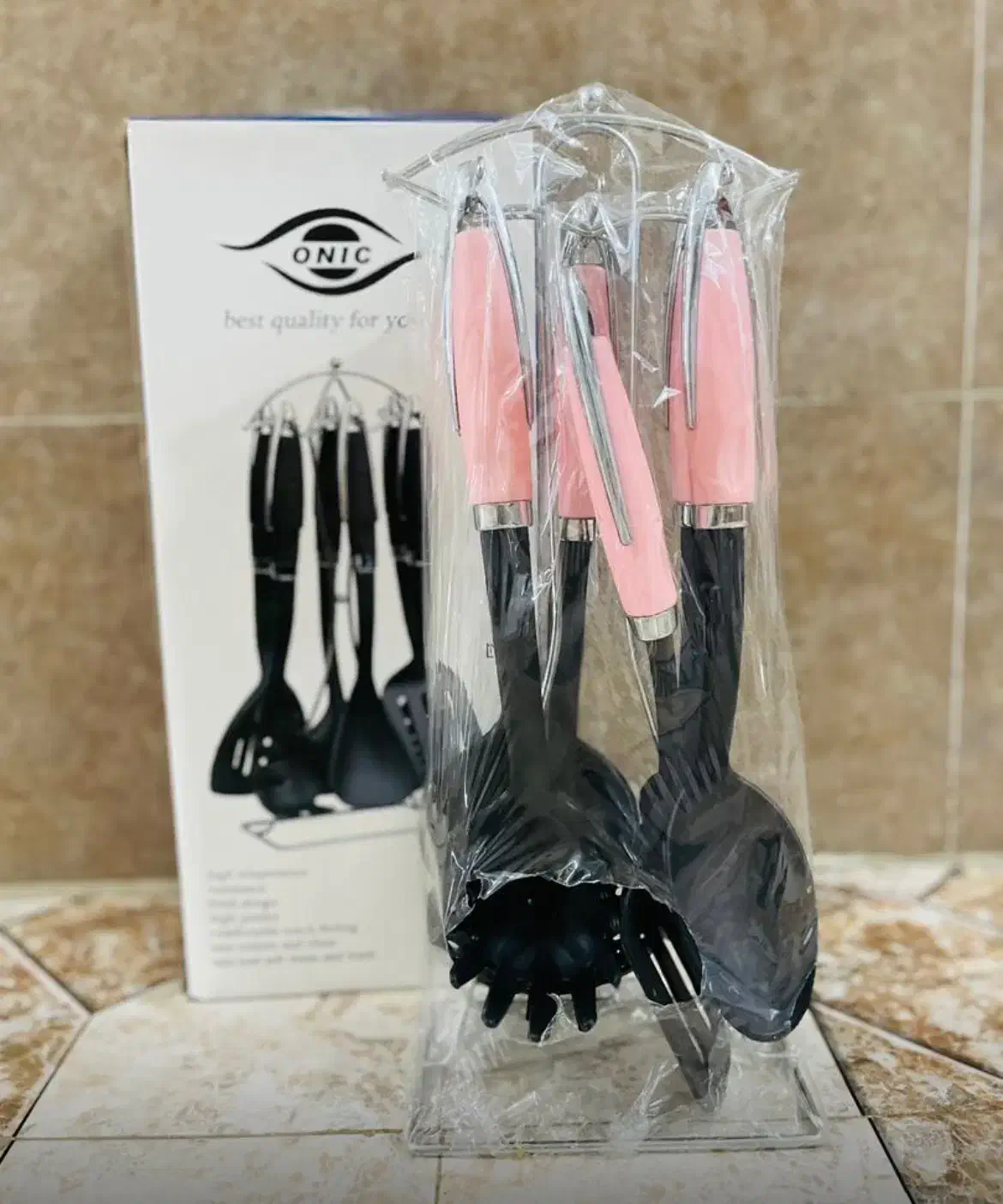 پاسماوری|ظروف نگهدارنده، پلاستیکی، یکبارمصرف|میناب, |دیوار