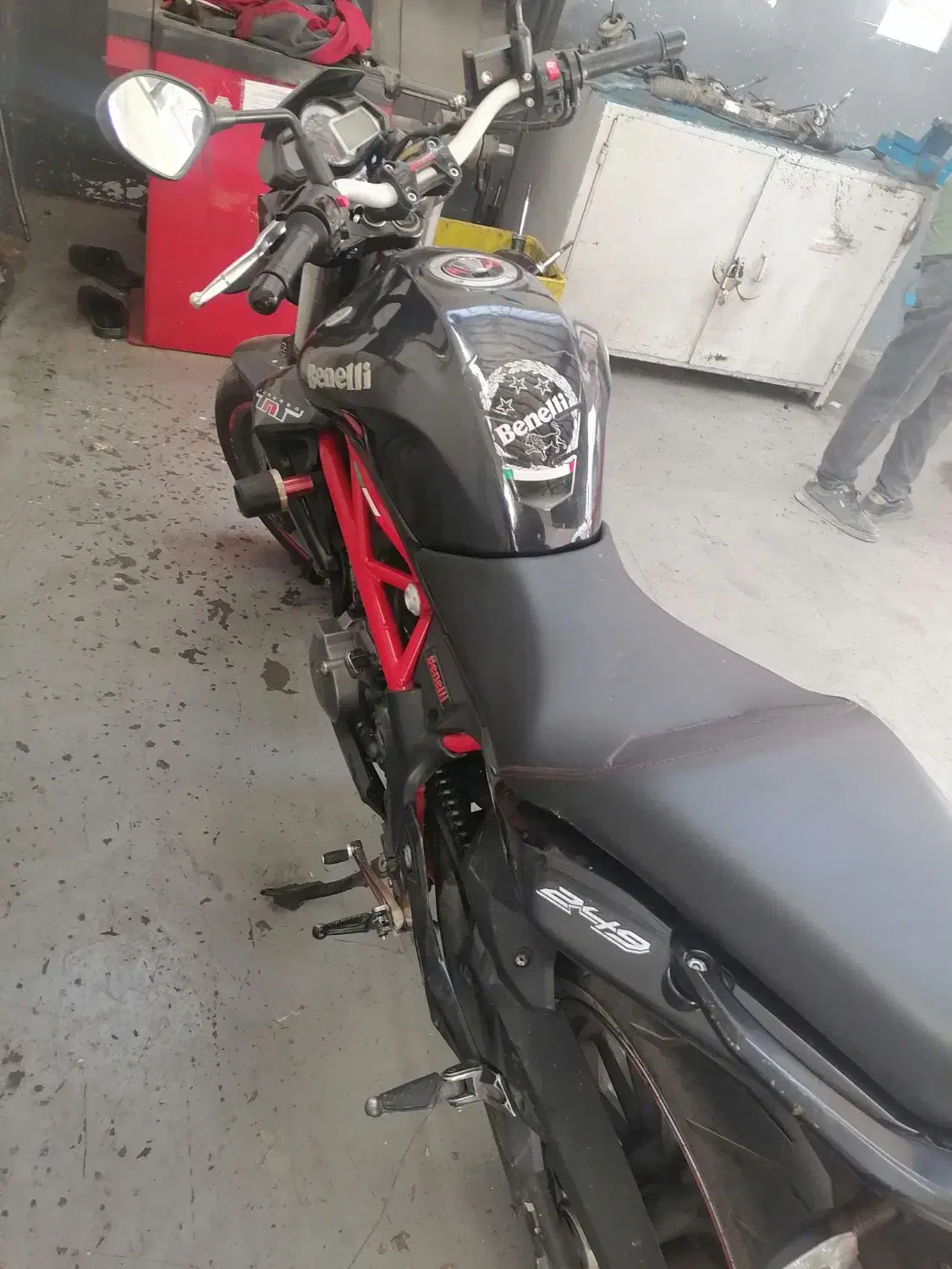 سلام عرض ادب فروش بنلی300 اصل ایتالیا مبلغ 210|موتورسیکلت|شیراز, کاراندیش|دیوار