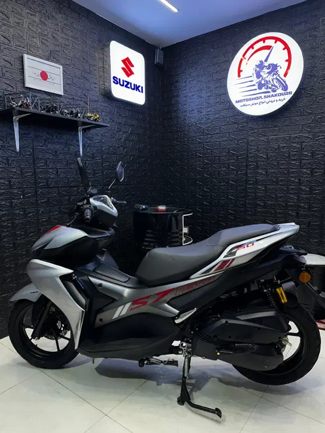 طرح ایروکس 1403 کلیک|موتورسیکلت|رشت, ولکس|دیوار