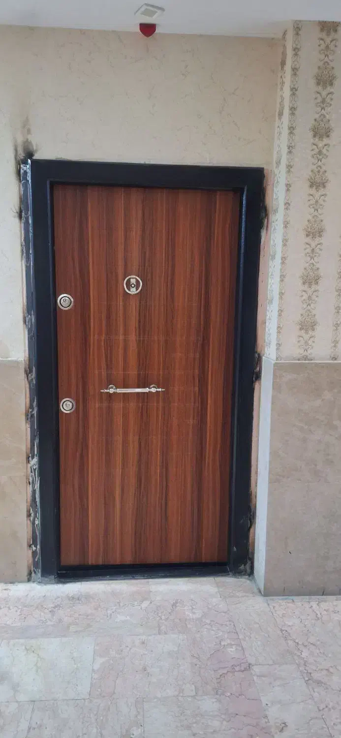درب ضد سرقت ابنوس درب و پنجره upvc آماده|مصالح و تجهیزات ساختمان|تهران, شهرک هما|دیوار