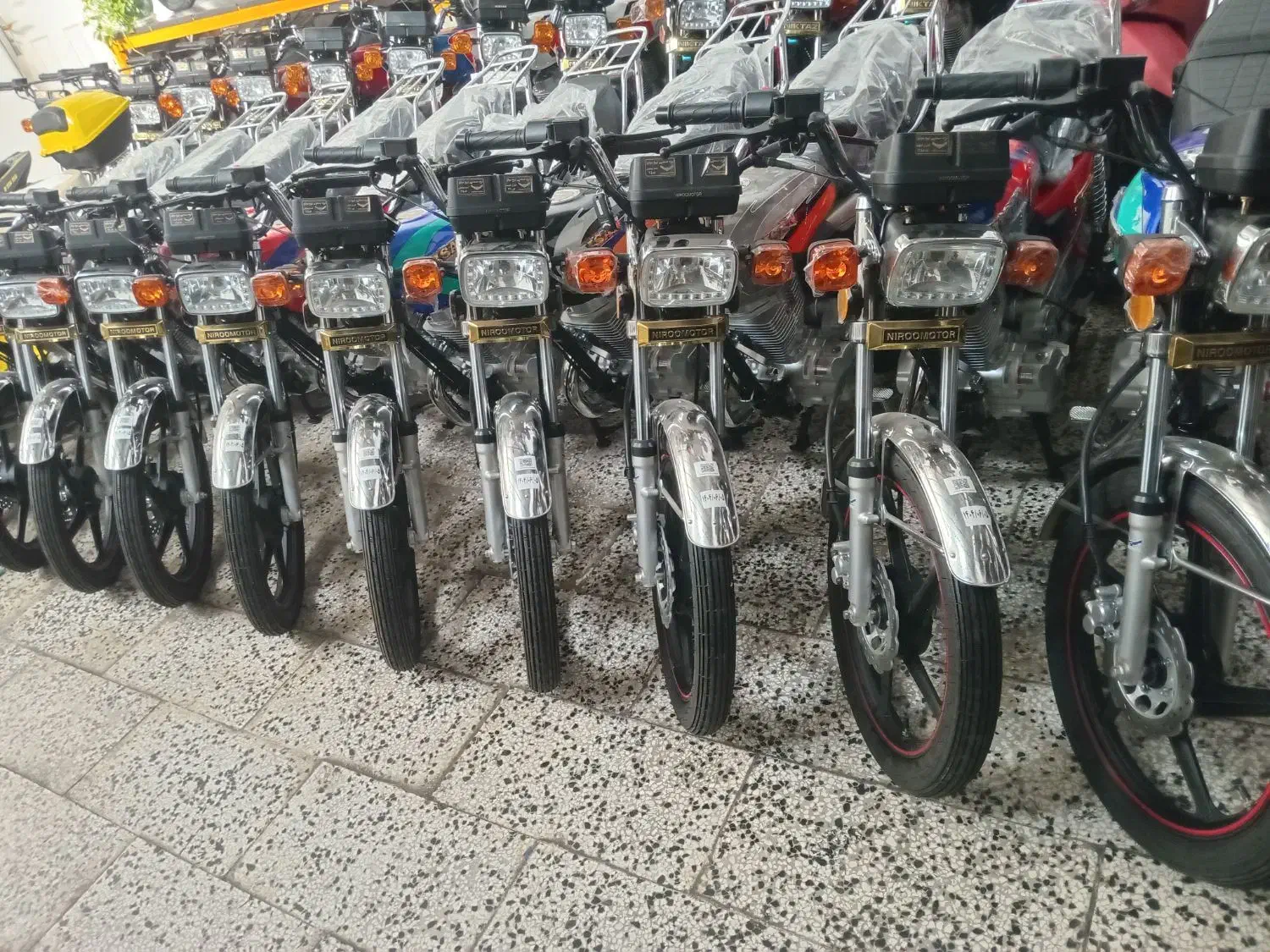 هندا احسان200|موتورسیکلت|مشهد, سید رضی|دیوار