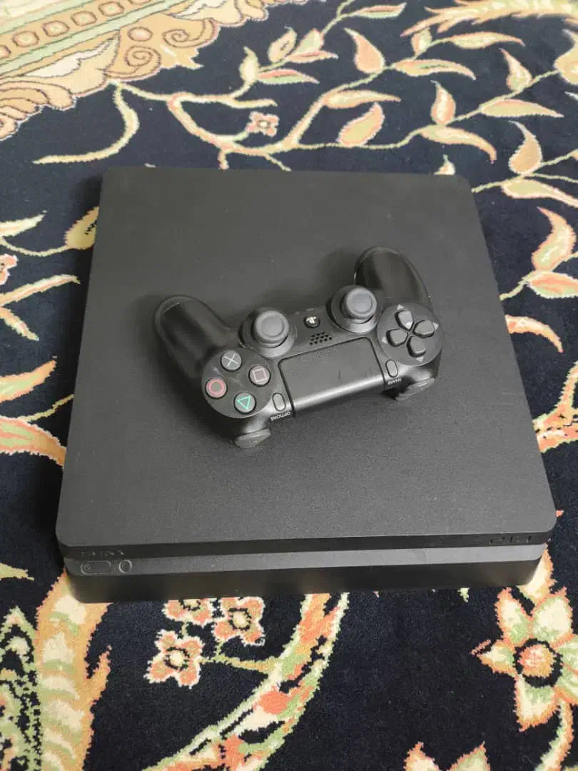 ps4 slim 1tb|کنسول، بازی ویدئویی و آنلاین|شیراز, شهرک سراج‎|دیوار