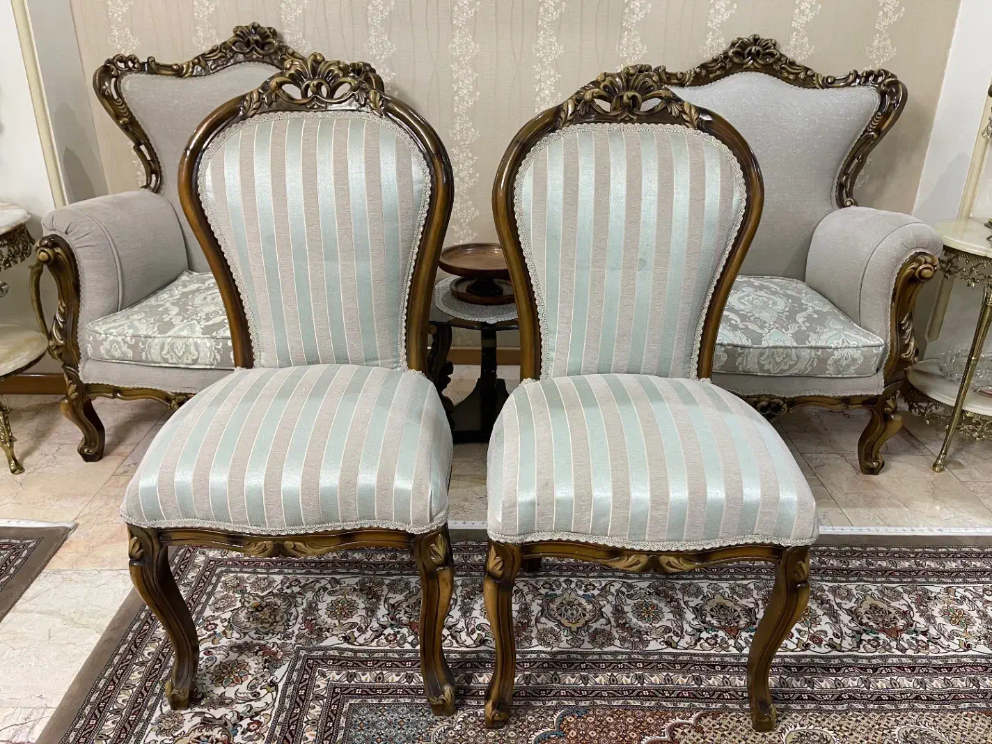 مبل استیل کلاسیک ۹ نفره درحد نو|مبلمان خانگی و میز عسلی|تهران, تهرانسر مرکزی|دیوار