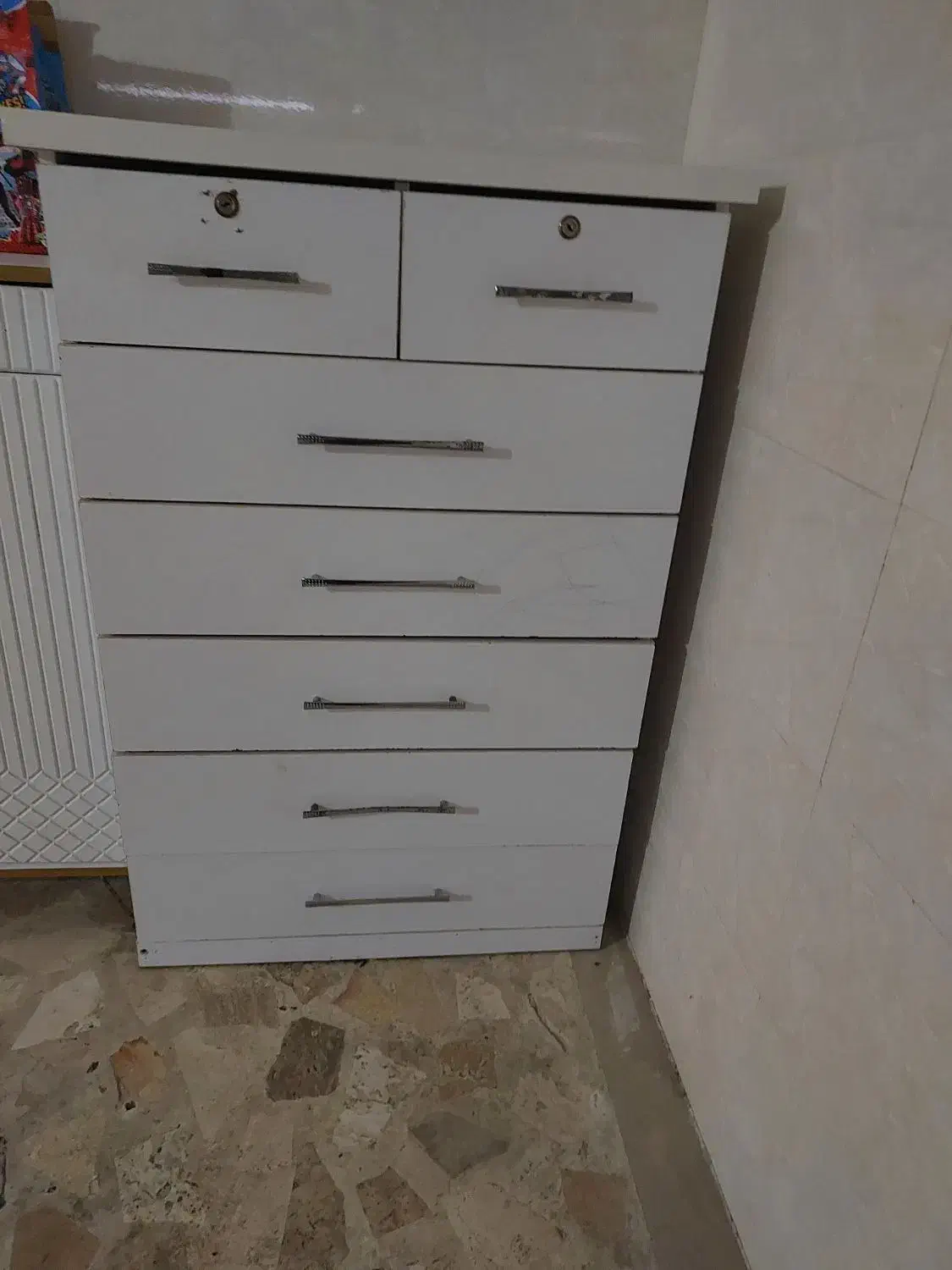 جاکفشی و کمدلباسی در حد استثنائی|جاکفشی، کمد، دراور|رشت, نیروی دریایی|دیوار