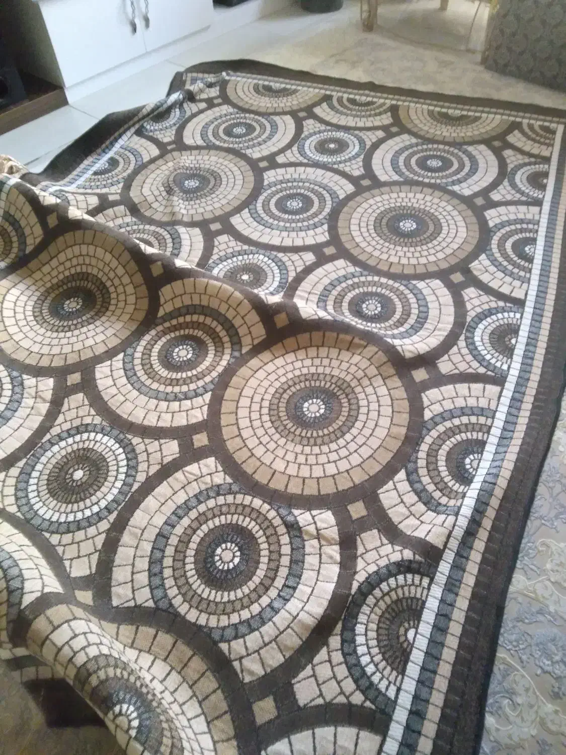 روفرشی|روفرشی|دوگنبدان, |دیوار